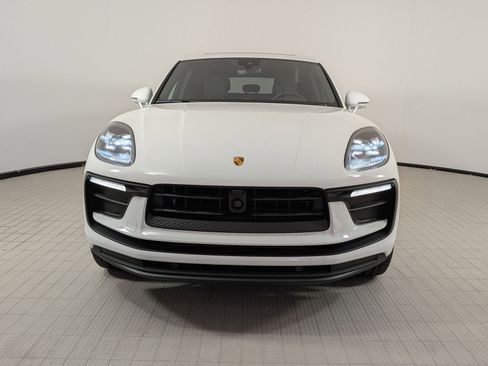 New 2025 Porsche Macan AWD/4WD image 6