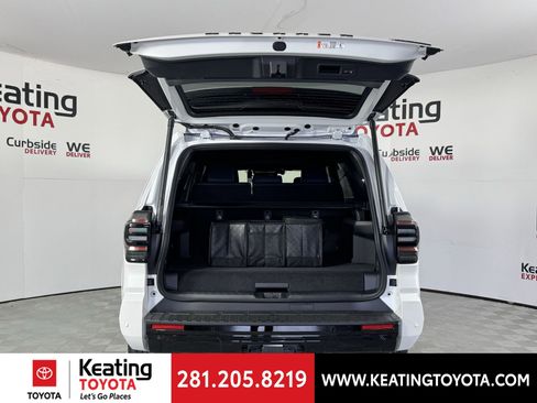 New 2026 Toyota 4Runner 4WD image 11