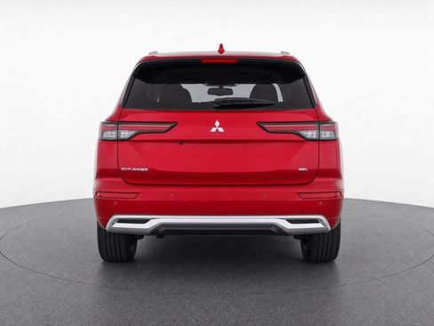 Used 2025 Mitsubishi Outlander SEL FWD image 6