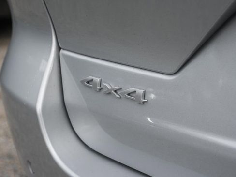 New 2025 Jeep Grand Cherokee Laredo X w/ Luxury Tech Group I image 8