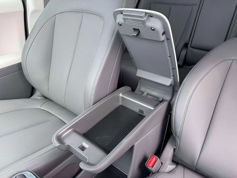 New 2026 Hyundai Ioniq 5 SEL image 11