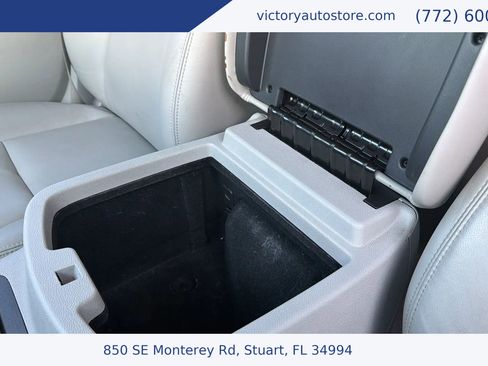 Used 2010 Chevrolet Avalanche LT w/ Suspension Package, Off-Road image 34