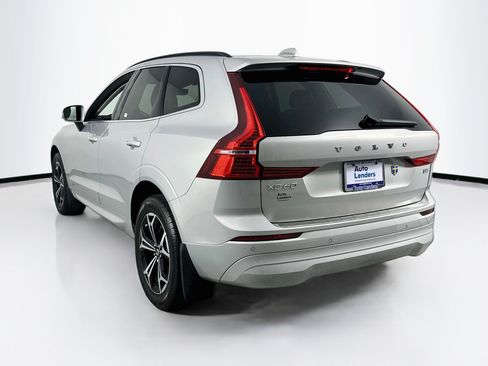 Used 2022 Volvo XC60 B5 Momentum w/ Protection Package Premier FWD image 7