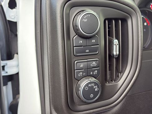 Used 2025 Chevrolet Silverado 2500 W/T w/ WT/CX Safety Package image 20