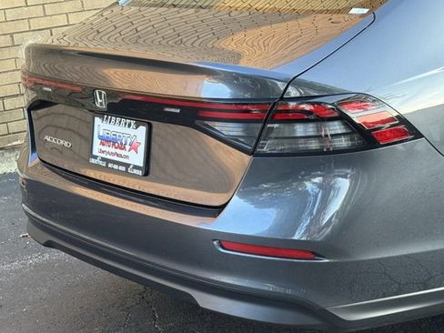 Used 2025 Honda Accord SE image 21