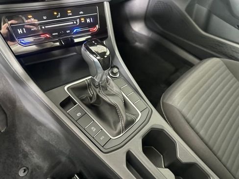 Used 2025 Volkswagen Jetta S image 20