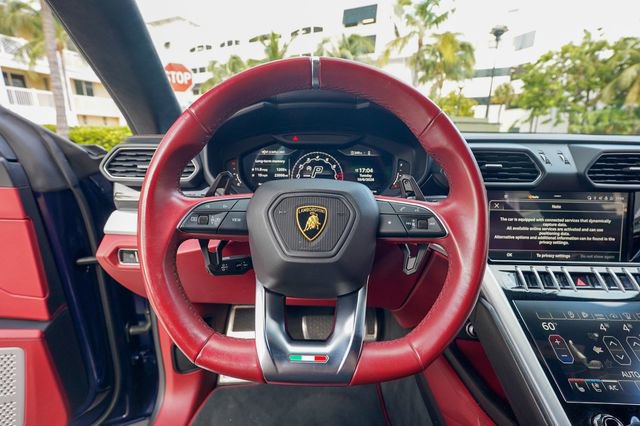 Used 2022 Lamborghini Urus AWD/4WD image 61