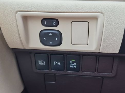 Used 2017 Lexus ES 350 FWD image 32