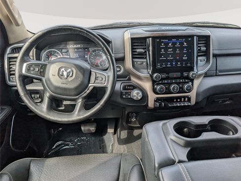 Used 2019 RAM 1500 Laramie AWD/4WD image 16