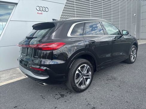 Certified 2025 Audi Q5 Premium w/ Premium Plus AWD/4WD image 3