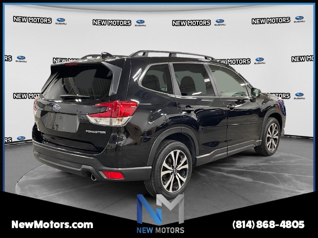Used 2023 Subaru Forester Limited AWD/4WD image 5