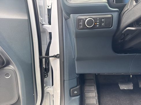 New 2026 Ford Maverick XL image 12