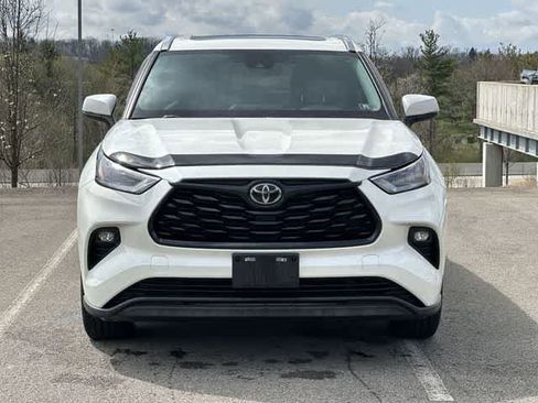 Used 2020 Toyota Highlander XLE image 21