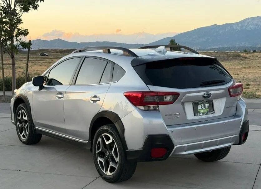 Used 2020 Subaru Crosstrek 2.0i Limited w/ Moonroof Package w/Navigation AWD/4WD image 8