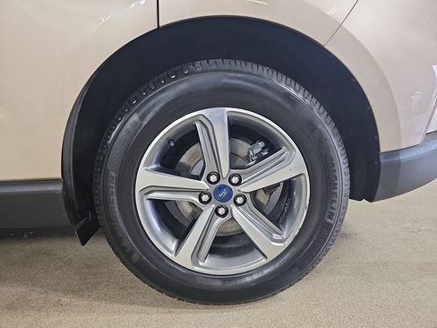 Used 2020 Ford Edge SEL w/ Convenience Package AWD/4WD image 38