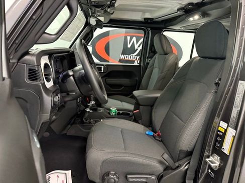 New 2026 Jeep Gladiator Sport image 11