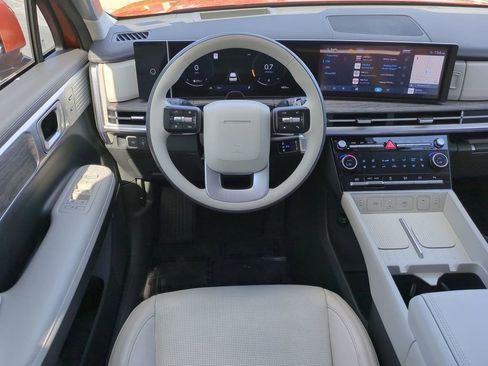 Used 2025 Hyundai Santa Fe Calligraphy image 16