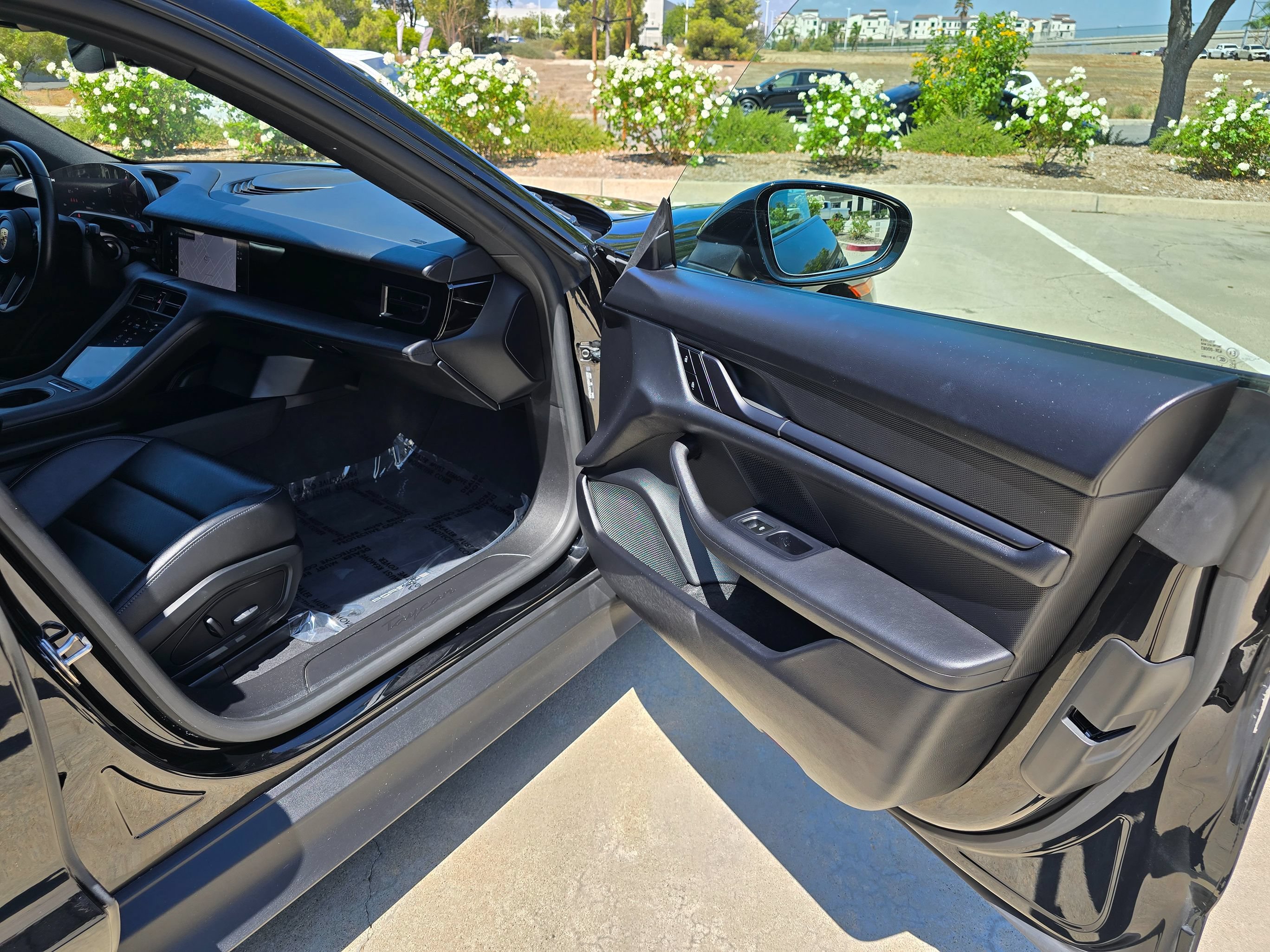 Used 2024 Porsche Taycan RWD image 32