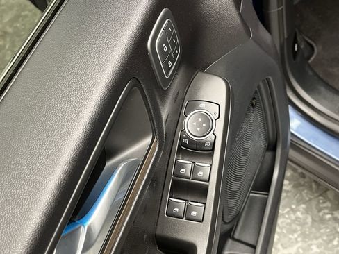 Certified 2020 Ford Escape Titanium AWD/4WD image 10