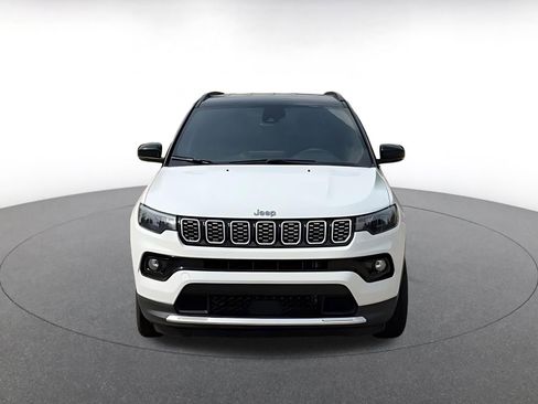 Used 2025 Jeep Compass Limited AWD/4WD image 4