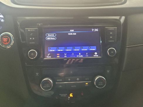 Used 2019 Nissan Rogue SV AWD/4WD image 27