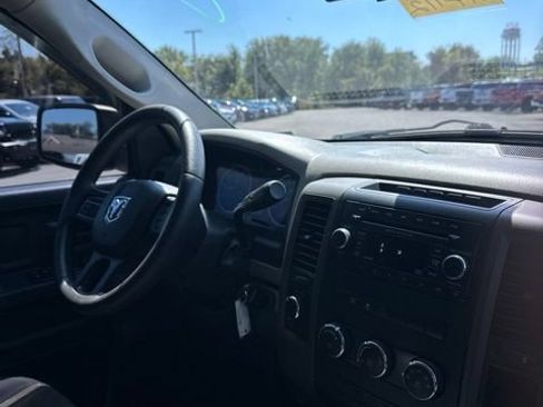 Used 2012 RAM 1500 Express w/ ST Popular Equipment Group AWD/4WD image 30