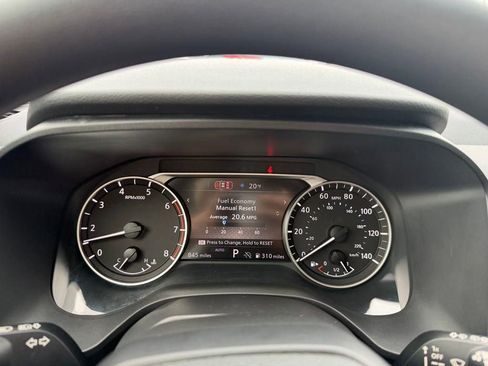 Used 2026 Nissan Rogue S AWD/4WD image 4