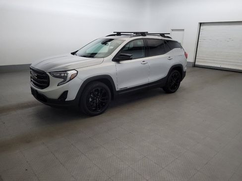 Used 2021 GMC Terrain SLT w/ Elevation Edition AWD/4WD image 2