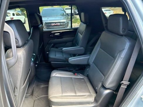 Used 2026 Chevrolet Tahoe Z71 w/ Comfort Package AWD/4WD image 13