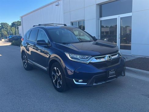 Used 2017 Honda CR-V Touring image 2
