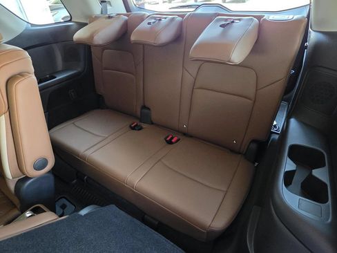 New 2026 Nissan Pathfinder Platinum AWD/4WD image 16