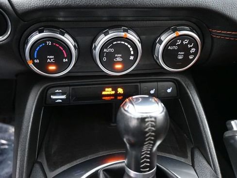 Used 2023 MAZDA MX-5 Miata Grand Touring RWD image 15