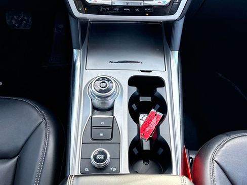 Certified 2022 Ford Explorer XLT w/ Equipment Group 202A image 13