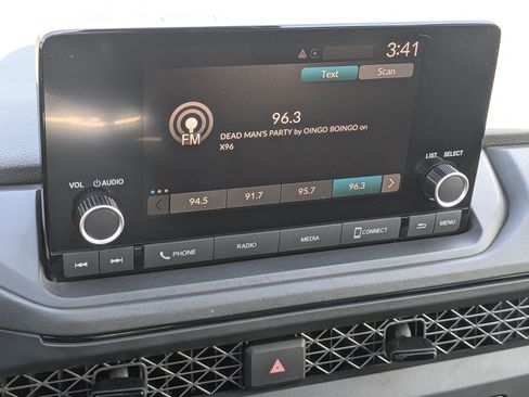 Used 2023 Honda Accord LX image 24