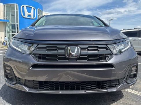 Used 2026 Honda Odyssey EX-L image 2