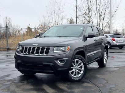 Used 2014 Jeep Grand Cherokee Laredo w/ 18" Wheel & 8.4" Radio Group