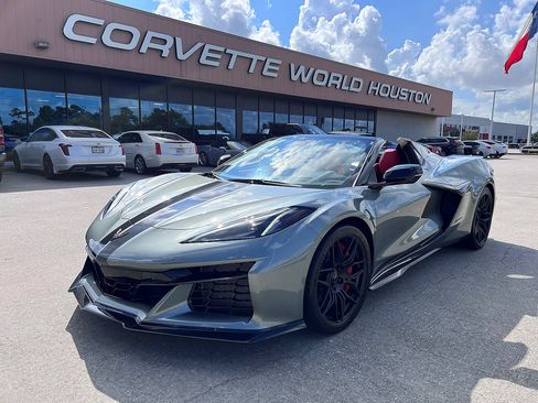 Used 2023 Chevrolet Corvette Z06 RWD image 1