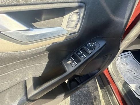 Used 2021 Ford Escape SE w/ Cold Weather Package image 24