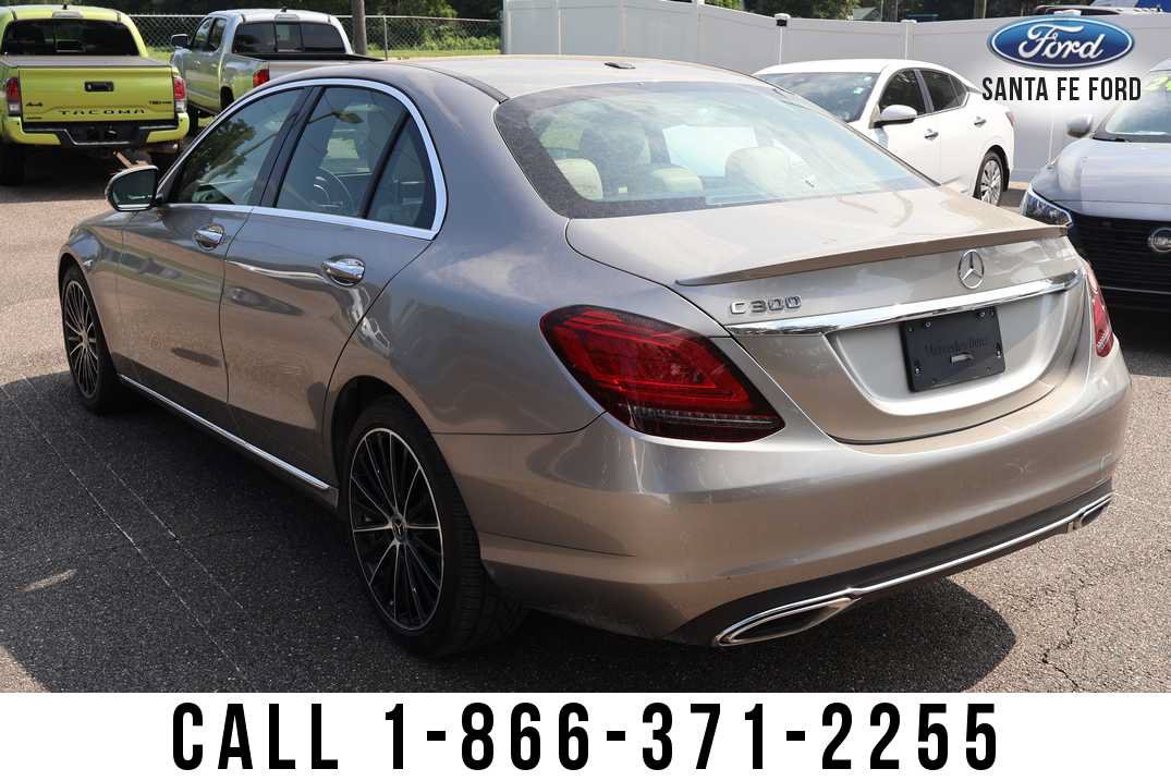Used 2019 Mercedes-Benz C 300 Sedan image 4