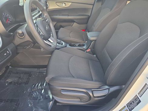 Used 2019 Kia Forte LXS image 16