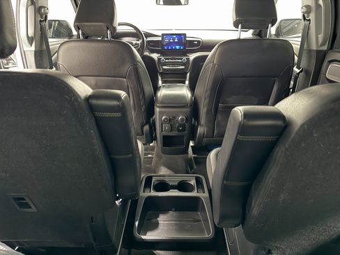 Used 2021 Ford Explorer Limited w/ Equipment Group 301A image 46