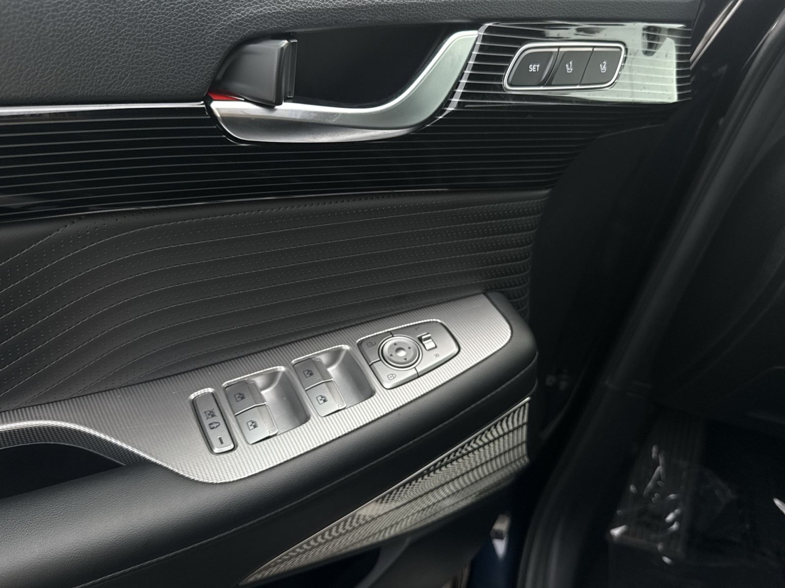 Certified 2024 Hyundai Palisade Calligraphy FWD image 15