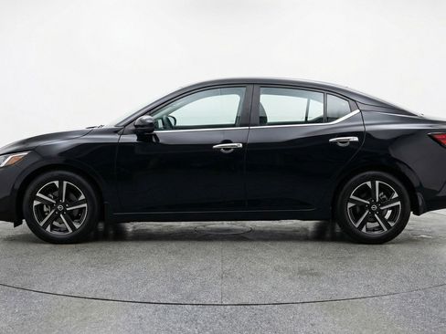 Used 2025 Nissan Sentra SV image 5