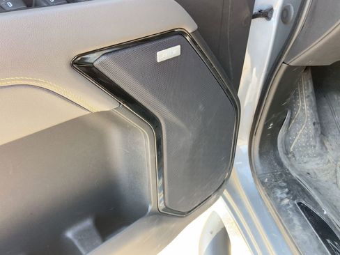 Used 2023 Chevrolet Silverado 1500 ZR2 image 24