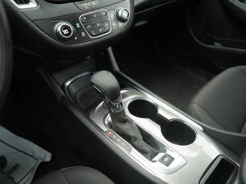 Used 2025 Chevrolet Malibu LT FWD image 28
