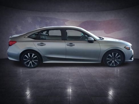 Used 2022 Honda Civic EX image 6