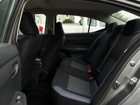 Used 2025 Nissan Versa SV FWD image 11