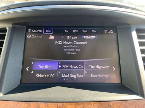 Used 2017 INFINITI QX60 Luxe w/ Deluxe Technology Package image 23