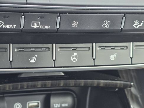Used 2019 Kia Sorento EX w/ EX Touring Package AWD/4WD image 9