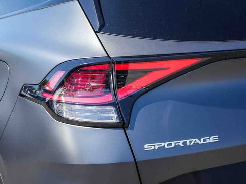 Used 2024 Kia Sportage X-Line AWD/4WD image 9